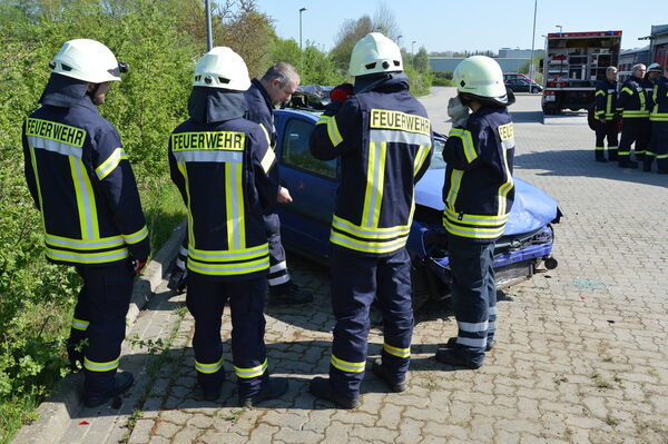 Truppmannausbildung Teil 2 in Syke – Bild 4
