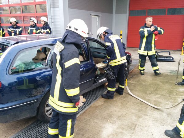 Technische Hilfeleistung mit der Ortsfeuerwehr Barrien – Bild 3
