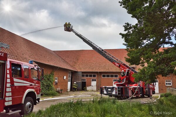 Brandschutzübung der Ortsfeuerwehren Henstedt und Syke – Bild 1